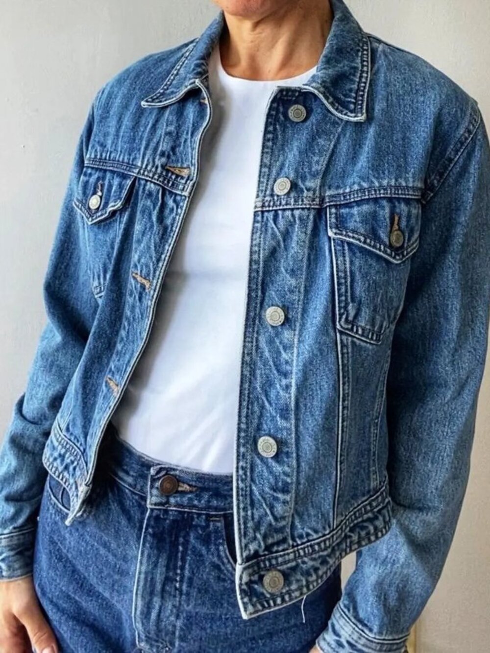 Vintage Gap Medium Wash Denim Jacket- Size Small